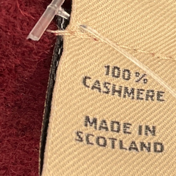 BURBERRY DARK RED GIANT CHECK CASHMERE SCARF - Picture 6 of 9